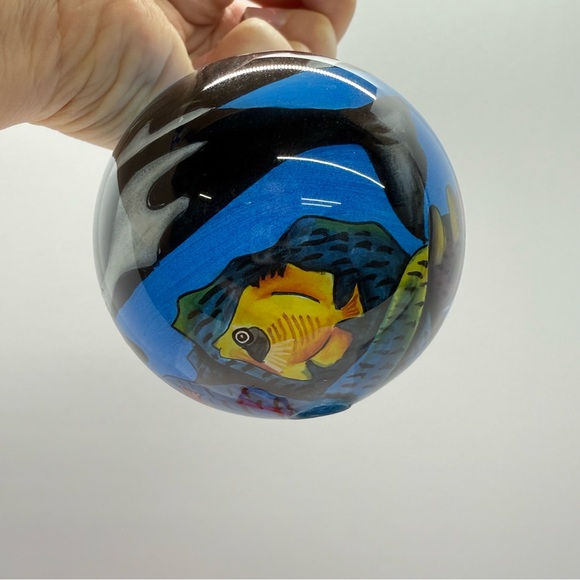 ❌SOLD❌ONE OF A KIND Christmas Hand Painted On Inside Glass Ornament Tropical - Picture 2 of 13